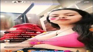 Ultimate Tease Cutie Sona Cam Model Fingering And Nudes Show In Live Show — isn't afraid to go further