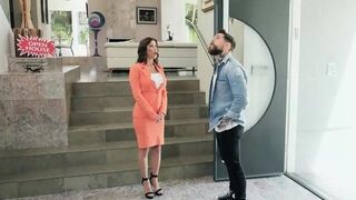 Hard to Resist Alexis Fawx - Horny MILF Bones Her Client — crawls into your fantasies