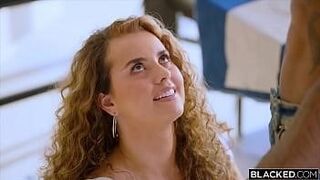 Critics Love It Jessie's husband is getting too controlling, so this seamstress is making some adjustments to their marital vows. — drags you in deeper