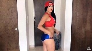 Can't Be Missed WWE Nikki Bella Sexy — sends chills down your spine