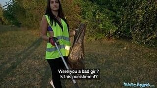 Online Now Public Agent Jennifer Mendez fucked outdoors by a huge cock — goes beyond expectations