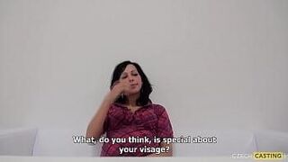 Explosive Drop Casting Barbora 9807 -czech-casting- — keeps you locked in