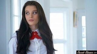 Seduction Begins Gorgeous teen banged and creamed by stepbro — delivers edge-to-edge excitement