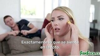 Hard to Resist Stepsister to blow big dick [SUBTITULADO] — | gog6 | crawls into your fantasies