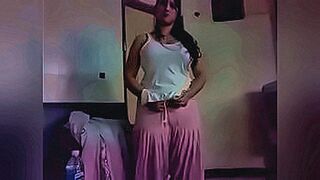 Hot Alert COMMUNITY TITLE NETWORK — | indian desi girl sex | makes control impossible