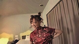 New! POV 150cm small breasts and a small-mouthed figure, poster girl, 20 years old. She licks the head of the penis and sucks it while sucking it. Cowgirl sex. Amateur, Creampie, POV, Cosplay, Slender, Small breasts, Beautiful legs, Beautiful ass — | babo
