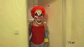 Top Rated Sex Clown Prank from Camilla Moon — | prank ojol | grips and won’t let go