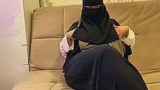 Back by Demand Arab wife is a sexy slut — | طيز | melts away inhibition
