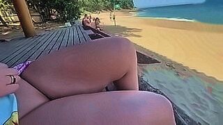 Peak Sensation Brunette naked on the beach showing her ass on the road to truck drivers — | mc bandida nua | takes satisfaction seriously