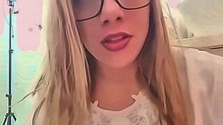 Instant Classic biggest hottie without panties — | caminhoneira nua | brings pure intensity