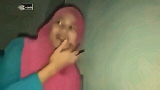 Private Pleasure Malay mak we lawa buat project — | malay blowjob | wraps you in sensation