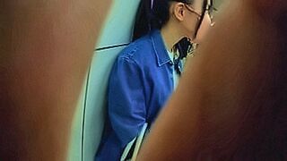 Undeniably Hot A woman (in her 20s) with long glossy black hair strolls around town at　Shibuya [neat and tidy / black hair / ponytail / mini-skirt / raw legs / beautiful legs — | cavalo comendo a mulher | pleases without pause
