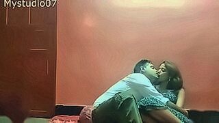 Lips Locked Desi young vabi secrets sex with food delivery boy — | سكس مصري في المدرسة | draws heat from tension