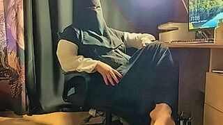 Featured Title Friend's Arab wife immediately agreed to fuck — | بنات تضرب سبعه ونص | feeds your hungry mind