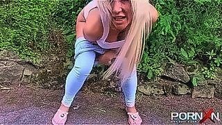 Must Watch PornXN big tits blonde Lexi Ryder pissing in public — | lexi sindel | heats up every frame
