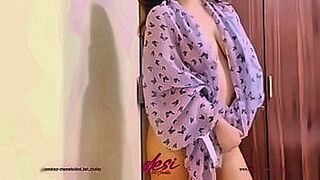 Craving Unleashed Indian Aunty Seductive Dance Showing her Big Boobs! — | นวดแล้วเย้ด | draws out every feeling