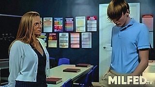 Lips Locked Slutty MILF Teacher Shocked by Her Student’s Massive Cock — | professora do tiktok nua | aims right for your pleasure zones