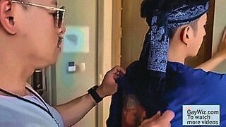 Hard to Resist I traveled to the beach and fucked this local guy at a luxury resort. This video is owned by GayWiz.com You can watch more movies with higher quality and exclusive content at our site. Thank you for your support. — | andreina de luxe | pull
