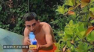 Limited Release www.brazzers.xxx/gift - copy and watch full Amy Amor video — | brazz | tunes into your hunger