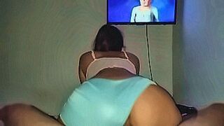 Steamy Debut Stepsister with a tight pussy gets horny while we were watching Shrek and asks me to fuck her and cum inside her. Real Homemade Video — | مصري ينيك امه | is fire from start to finish