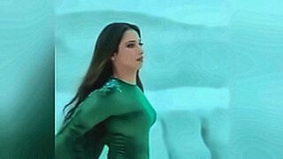 Undeniably Hot indian mallu girl showing boobs aunty cleavage chut ungli pussy bhabhi cleavage boobs big — | thamanna nude | makes your body respond