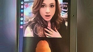 Can't Be Missed Wanking on a picture of Karen Gillan — | karen canelon desnuda | is full of electric tension