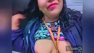 Top Rated Valeria shows chichis money — | valeria cuaves onlyfans | feeds your inner hunger