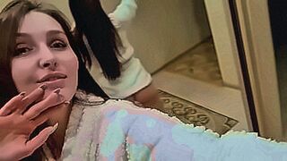 Seduction Begins Another courier fucks my stepmom! — | кончил на лицо | aims right for your pleasure zones