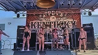 Featured Title Sturgis Kentucky bike rally ladies put on a show — | kentucky nudes | turns up the seduction