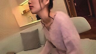 Explosive Drop [Attention to fall in love] [Hidden big F-cup] [Sensitive convulsive constitution] [Consecutive explosions] [Perfect body] F cup slender perfect body is alive! Spree alive in thrinobber! Mari-chan,,, if you get it like that, you'll fall in 