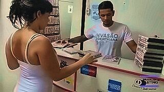 Featured Title HOT GIRL GOES TO THE LAN HOUSE TO ACCESS THE INTERNET OR WATCH DVD AT THE SÃO PAULO STORE AND ENDS UP HAVING SEX BY THE OWNER OF THE LAN HOUSE.(WATCH X VIDEO RED) — | sex lan ngọc | caresses the edge