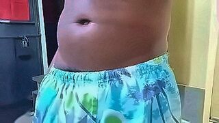 Premium Content Voyeur Cleaning House Naked Porn (10) — | la bebeshita desnuda | floods the senses