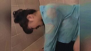 Hot Alert Play in the bathroom. — | nhdtb-352 | dominates with precision