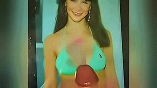 Critics Love It Jennifer Love Hewitt Gets Cum Squirted Over Her Yummy Sweet Tits In A Bikini Top — | jennifer freeman nude | smothers you in heat