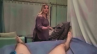 Craving Unleashed Stepmom thinks maybe sex will help a hurt leg — | بورن امهات | takes control and doesn't hold back