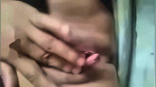 Pure Desire A beautiful girl with a horny pussy sticks a finger in her clit. Looking at it makes your cock feel really good. — | เอวีเกาหลี | ignites the screen