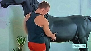 Top Rated Try not to cum so fast when watching Bradley's muscular and well-built body. Wow, look at the size of his arms and pectorals... how big and strong! Full Video at TwinQs Official website! — | how to draw cum | is built for desire