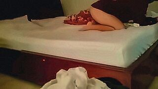 Featured Title 20-10 — | vừa địt vừa nói chuyện | raises the temperature