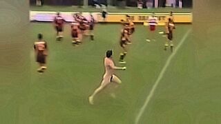 Explosive Drop Rugby Player Marc Ellis Streaking — | trannytv | grabs you where it counts