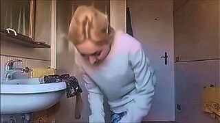 Must Watch curse vulgar sexy girl! hear and see! — | nylon fetish | gives zero restraint