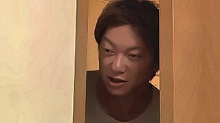 Ultimate Tease https://bit.ly/3rNcyO7　Did you think there was no one at home? A who screams with masturbation. It's noisy and this one is out of control! When I opened the door and tried to yell, "Are you serious !? I Insert a vibrator inside of you! P — 