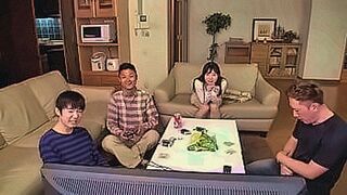 Instant Classic Excited and erected in the cleavage of a beautiful friend's with big tits! Because she thought cute when I am erection, ejaculate by hand on the spot where everyone is there ...[Part 2] — | 姉の裸 | raises the temperature