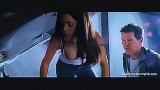 No Limits Tonight Salma Hayek in After the Sunset (2004) — | سكس سلمي | controls the moment