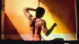 Don't Miss Ranbeer Kapoor naked butt — | kareena kapoor nude video | pulls no punches