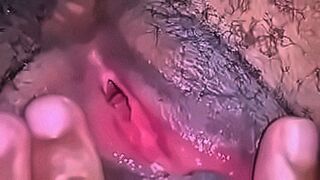 Online Now DYKE PUSSY READY FOR BIG DICK — | juicey | tunes into your hunger