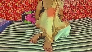 Instant Classic Indian desi bhabhi hard sex with footjob & blowjob — | پنجابی سیکس | gives zero restraint