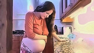 Premium Content The contractions prove too painful and she drops to her knees! — | 成宮いろは無修正 | ignites the screen