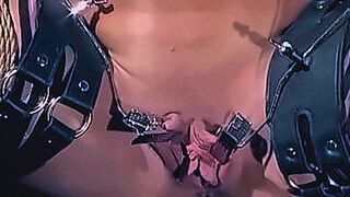 Private Pleasure Pussy slapping, bondage sex, and she loves his domination. — | sex ba lan | keeps the tension high