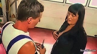 Online Now YOUNG BOY FUCK HOT MILF STELLA ON WORK IN GERMAN VINTAGE PORN MOVIE — | duckduckgobokep | saturates the senses