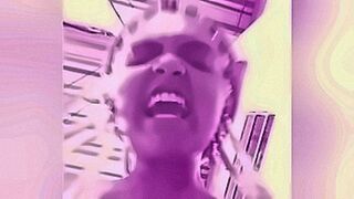 Critics Love It Nabrisa posted nude video — | ellen rocche pelada | crawls into your fantasies